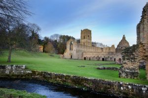 fountains abbey jan 2012 6 sm.jpg